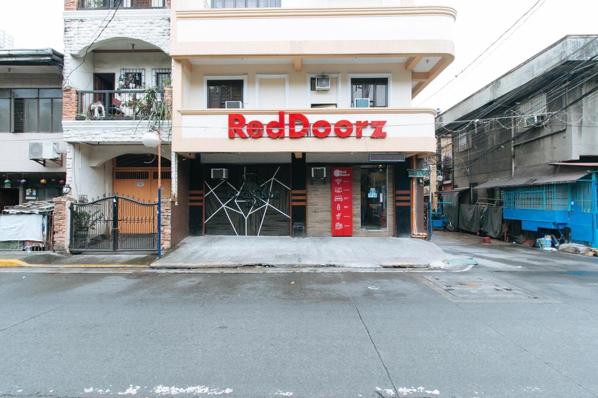 ホテル レッドドアーズ アット Piy マーガル サンパロック マニラ マニラ市 エクステリア 写真
