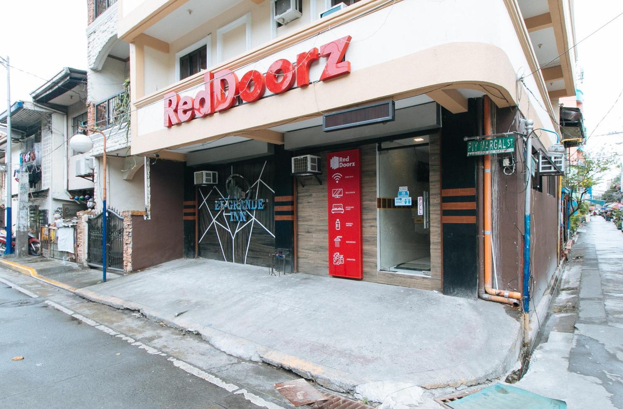 ホテル レッドドアーズ アット Piy マーガル サンパロック マニラ マニラ市 エクステリア 写真